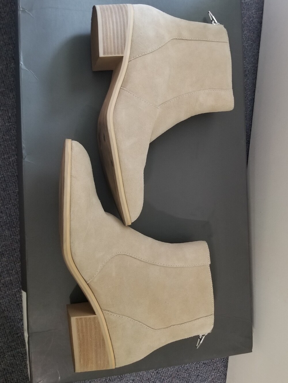 Dolce Vita Beige Suede Booties Size 9.5 - Picture 4 of 10
